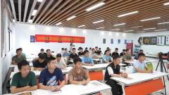 <b>并新增AI辅帮餐饮办理</b>